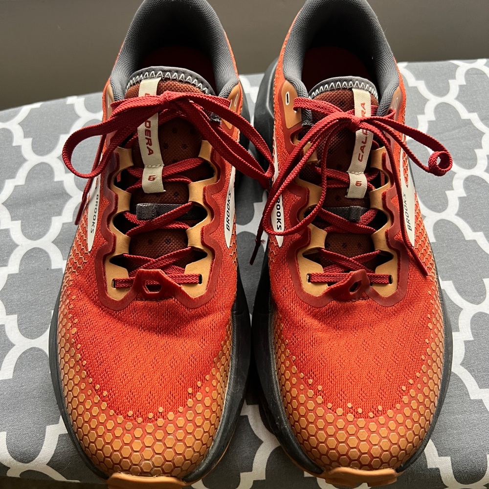 Brooks Caldera 6 size 11 1/2 Trail running shoe